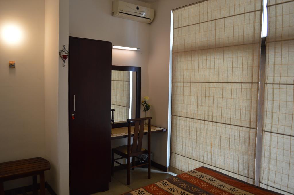 Star Class Comfort In Capital City Battaramulla Exterior foto